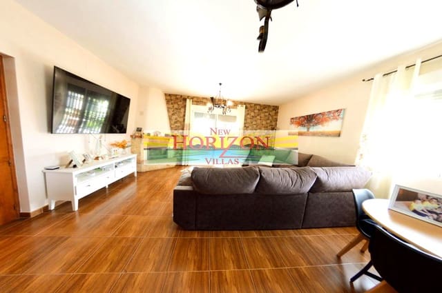 3 sovrum Finca/Hus på landet till salu i Huércal-Overa med pool garage - 345 000 € (Ref: 9219207)