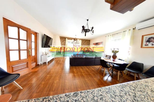 3 sovrum Finca/Hus på landet till salu i Huércal-Overa med pool garage - 345 000 € (Ref: 9219207)