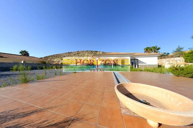 3 soveværelse Villa til salg i Zurgena - € 260.000 (Ref: 9235179)