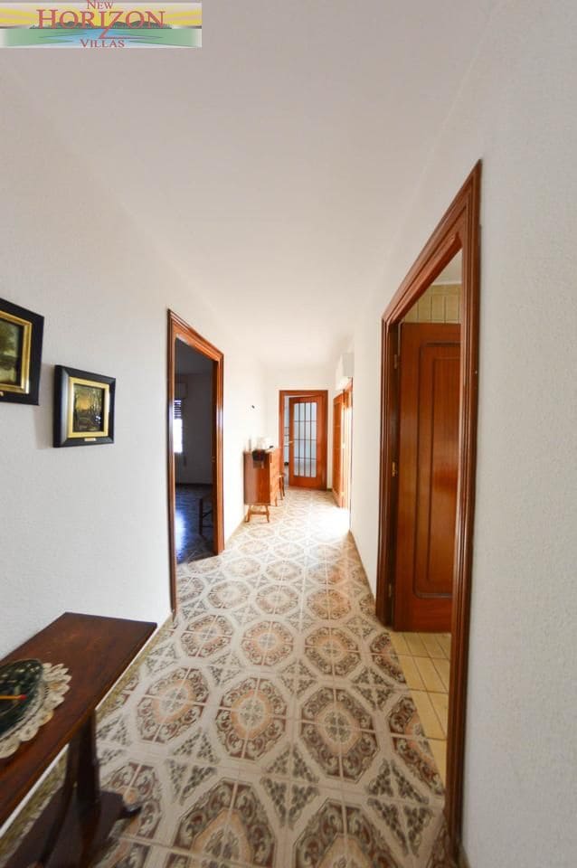 6 bedroom Villa for sale in Zurgena - € 150,000 (Ref: 9238738)