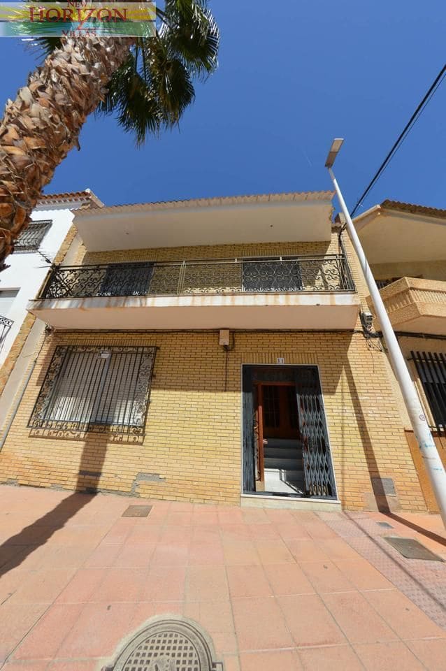 6 bedroom Villa for sale in Zurgena - € 150,000 (Ref: 9238738)