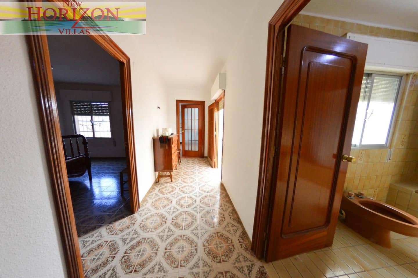 6 bedroom Villa for sale in Zurgena - € 150,000 (Ref: 9238738)
