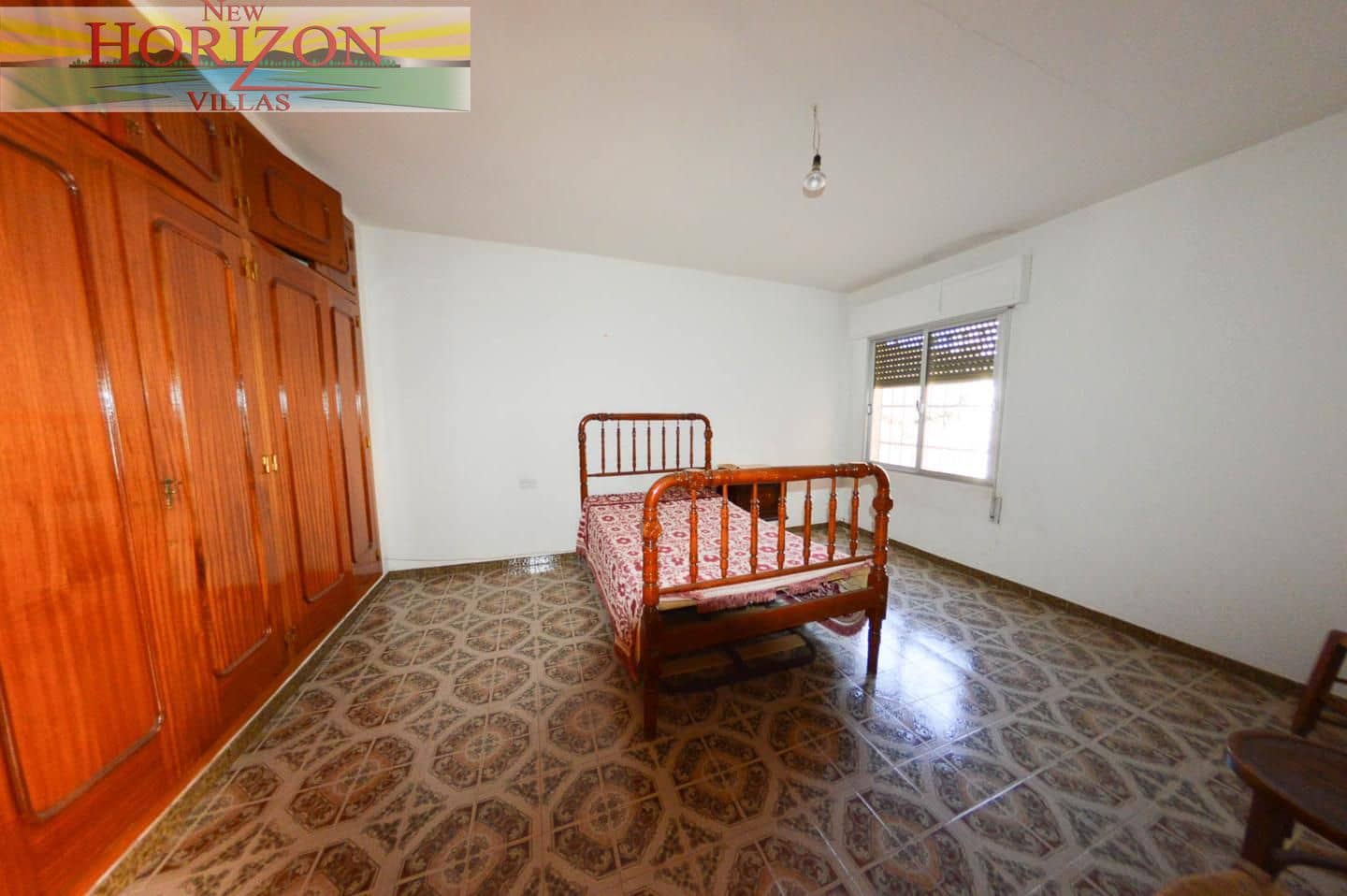 6 bedroom Villa for sale in Zurgena - € 150,000 (Ref: 9238738)