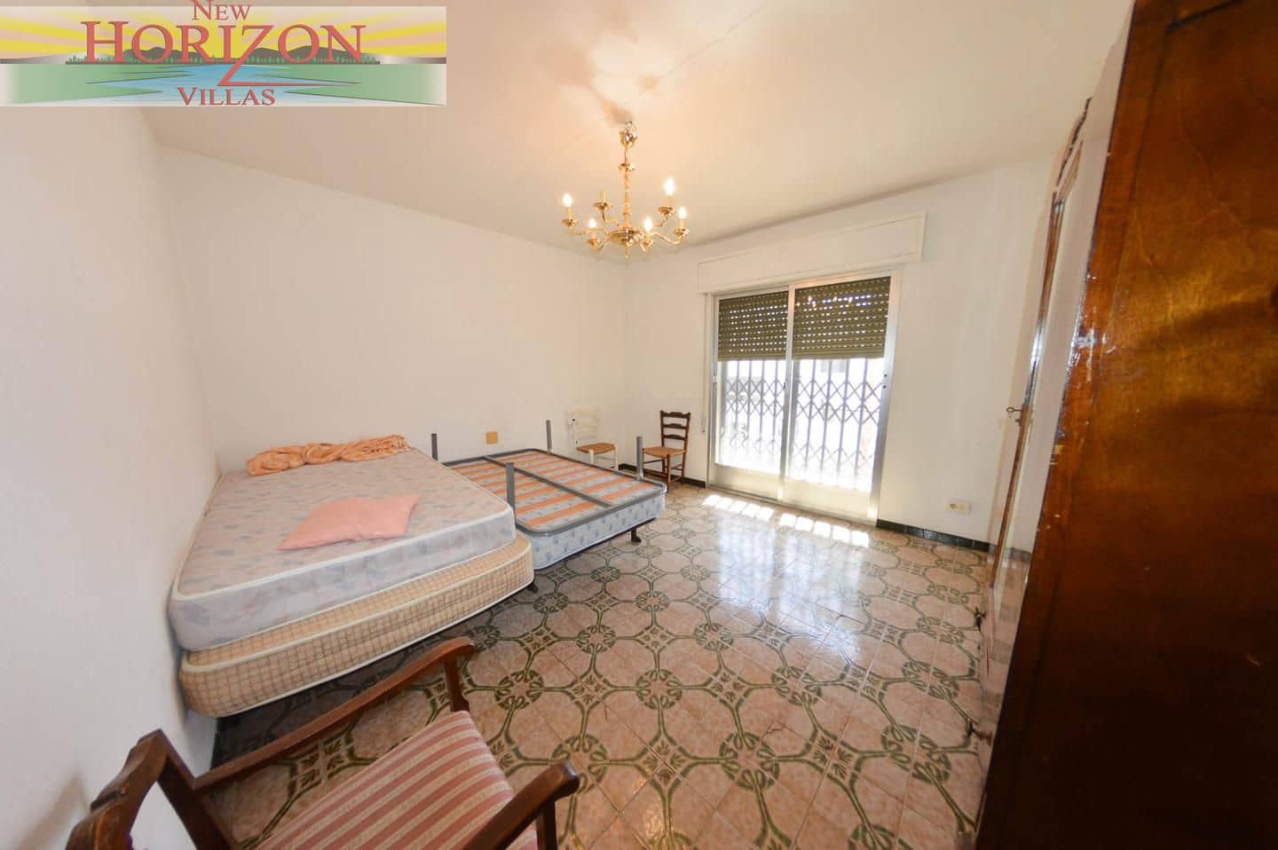 6 bedroom Villa for sale in Zurgena - € 150,000 (Ref: 9238738)