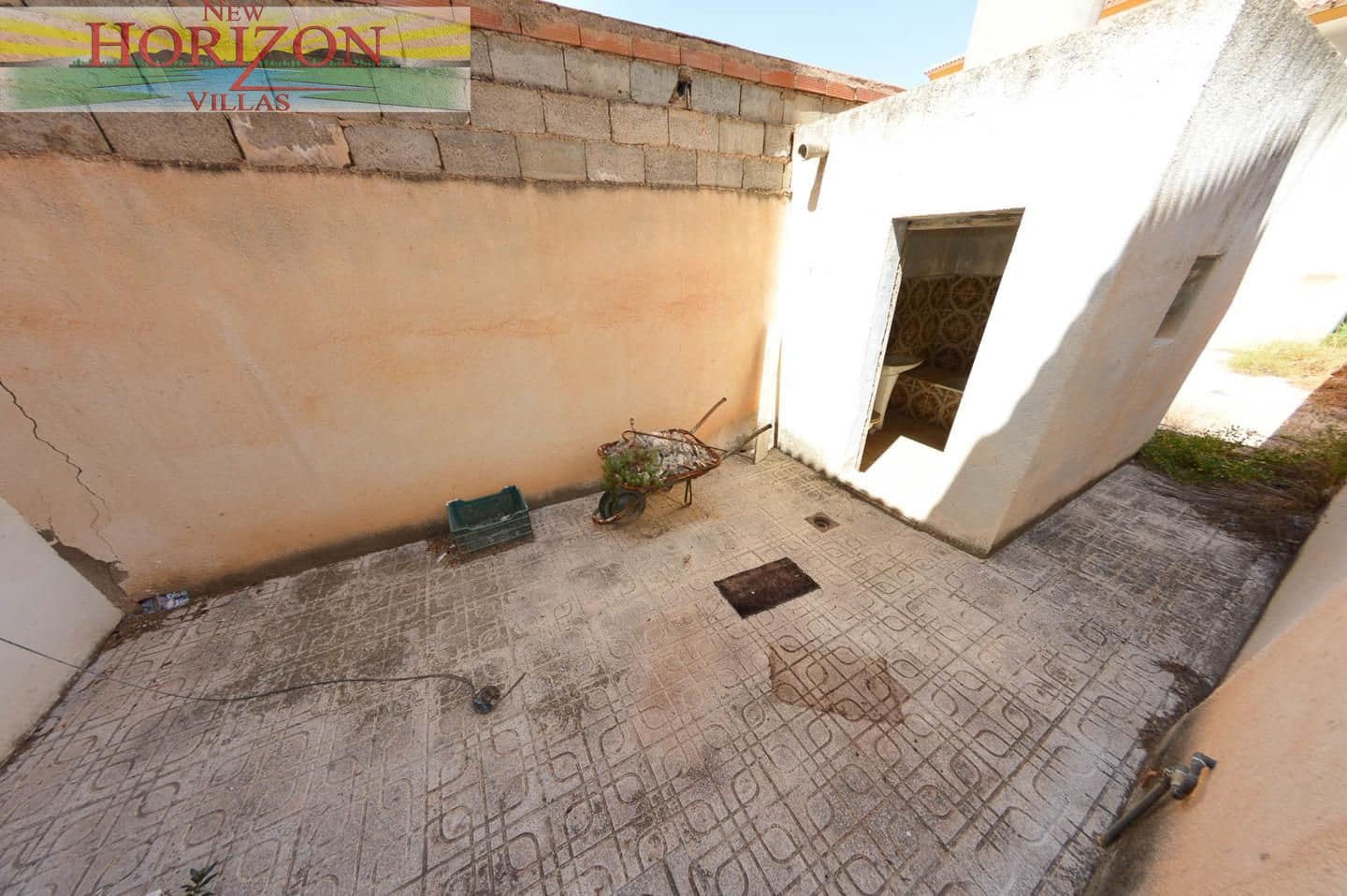 6 bedroom Villa for sale in Zurgena - € 150,000 (Ref: 9238738)