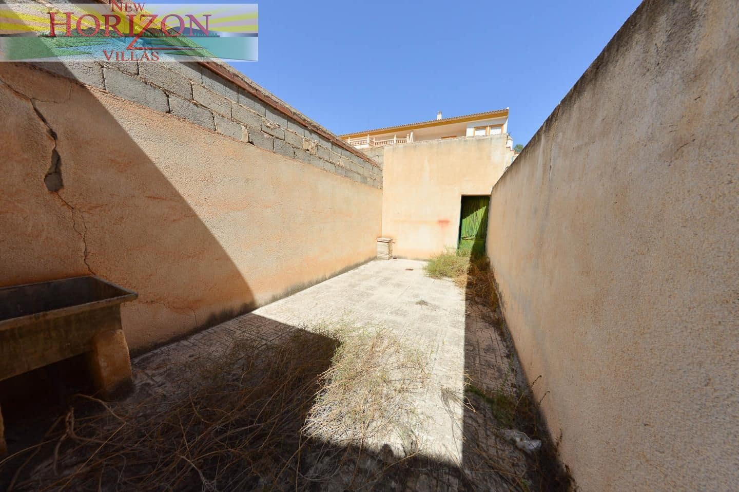 6 bedroom Villa for sale in Zurgena - € 150,000 (Ref: 9238738)