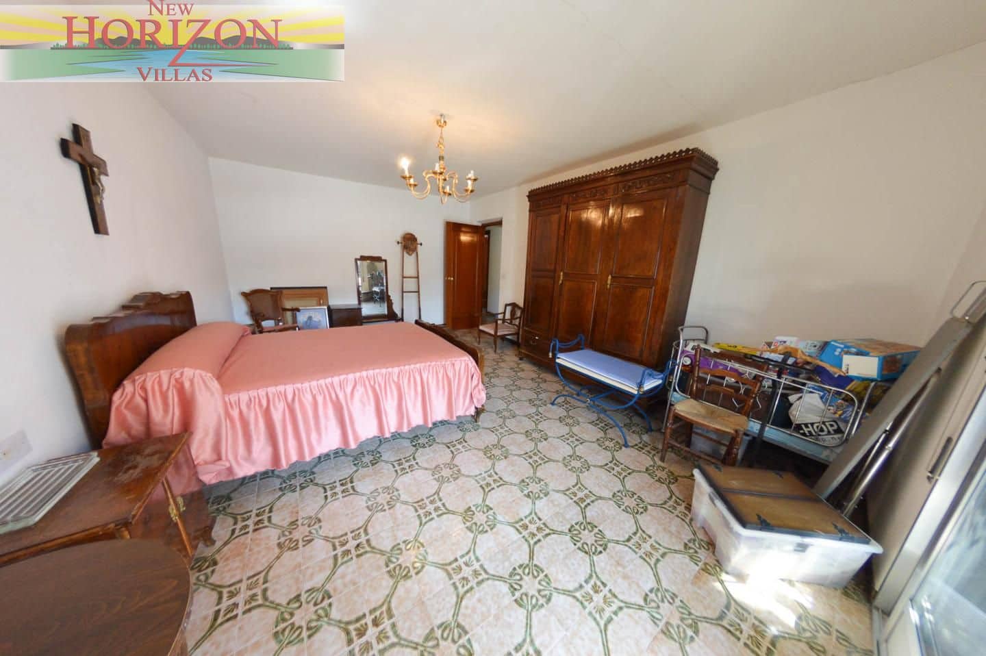 6 bedroom Villa for sale in Zurgena - € 150,000 (Ref: 9238738)