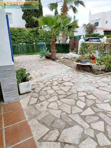 Villa/Maison de 3 chambres à louer à Vera Ciudad, Vera avec piscine - 850 € (Ref: 9255587)
