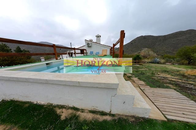 3 soveværelse Villa til leje i Lubrín - € 500 (Ref: 9314553)