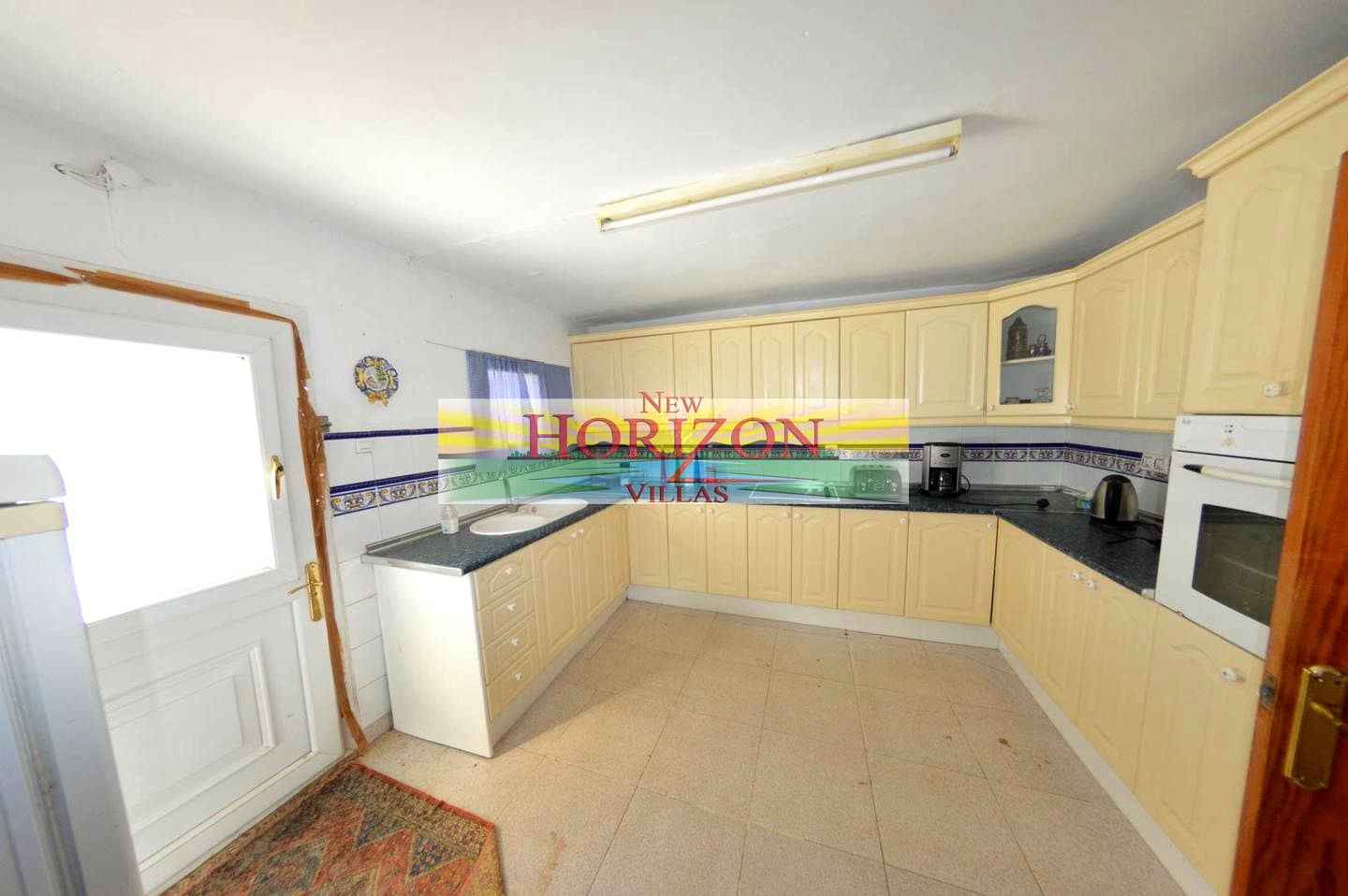 3 bedroom Villa for sale in Albox - € 200,000 (Ref: 9345619)