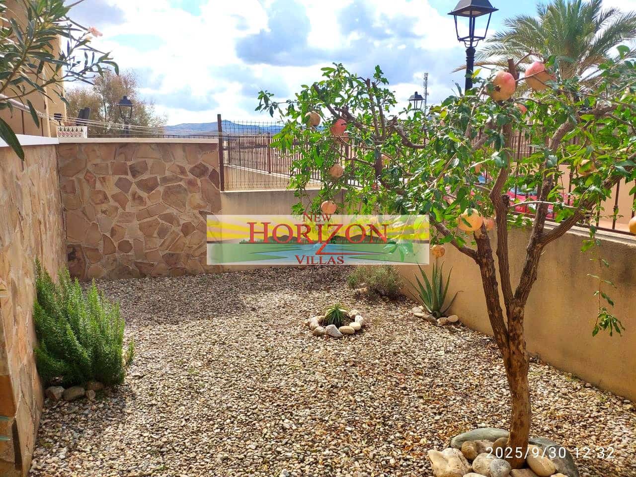 2 bedroom Flat for rent in La Alfoquia - € 570 (Ref: 9345623)