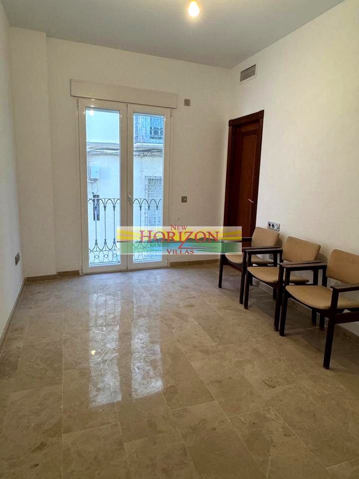 5 soveværelse Lejlighed til salg i Cuevas del Almanzora - € 200.000 (Ref: 9421587)