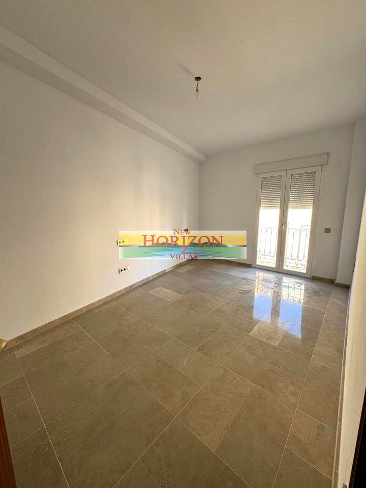 5 soveværelse Lejlighed til salg i Cuevas del Almanzora - € 200.000 (Ref: 9421587)