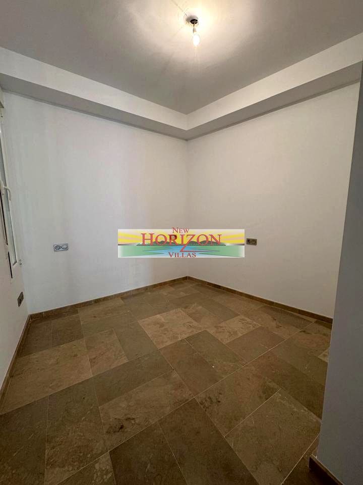 5 soveværelse Lejlighed til salg i Cuevas del Almanzora - € 200.000 (Ref: 9421587)