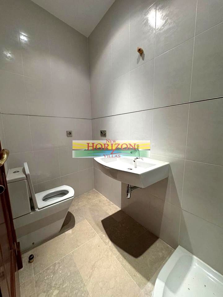 5 soveværelse Lejlighed til salg i Cuevas del Almanzora - € 200.000 (Ref: 9421587)