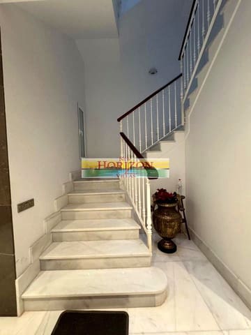 5 soveværelse Lejlighed til salg i Cuevas del Almanzora - € 200.000 (Ref: 9421587)