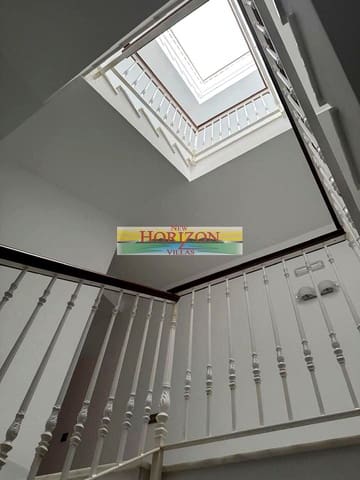 5 soveværelse Lejlighed til salg i Cuevas del Almanzora - € 200.000 (Ref: 9421587)