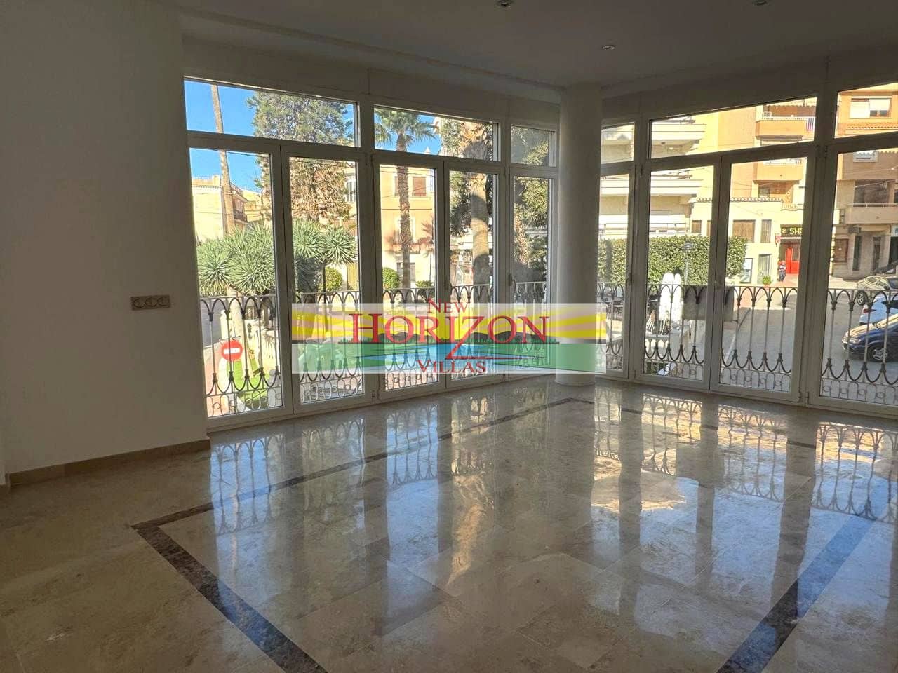 5 soveværelse Lejlighed til salg i Cuevas del Almanzora - € 200.000 (Ref: 9421587)