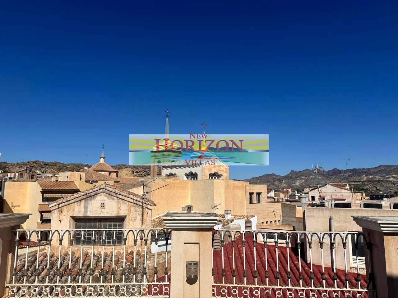 5 soveværelse Lejlighed til salg i Cuevas del Almanzora - € 200.000 (Ref: 9421587)