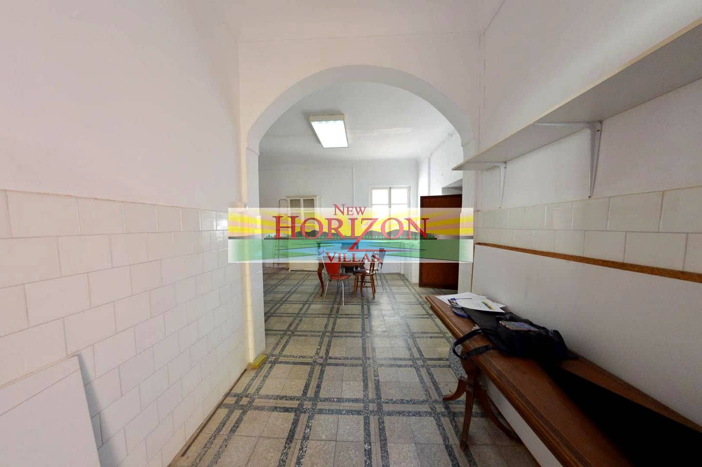 5 bedroom Villa for sale in Cuevas del Almanzora - € 200,000 (Ref: 9432396)