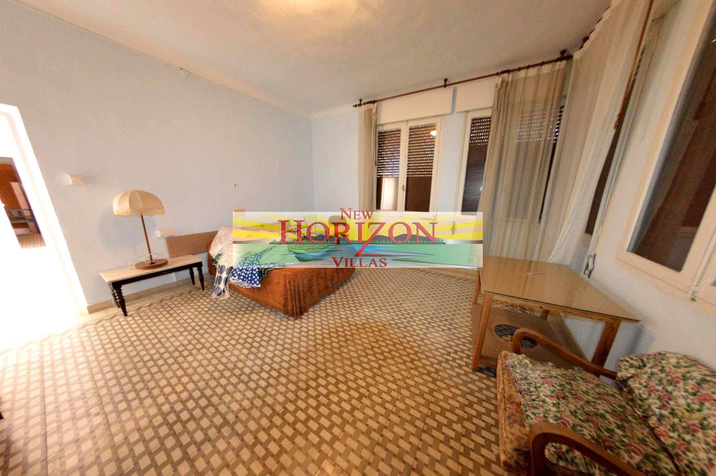 5 bedroom Villa for sale in Cuevas del Almanzora - € 200,000 (Ref: 9432396)