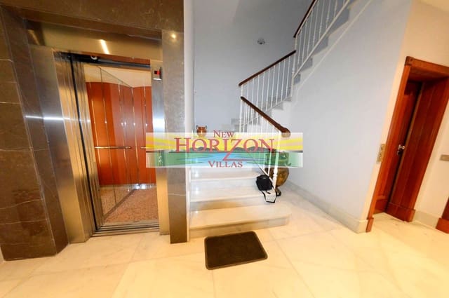 Piso de 4 habitaciones en Cuevas del Almanzora en venta - 180.000 € (Ref: 9432481)