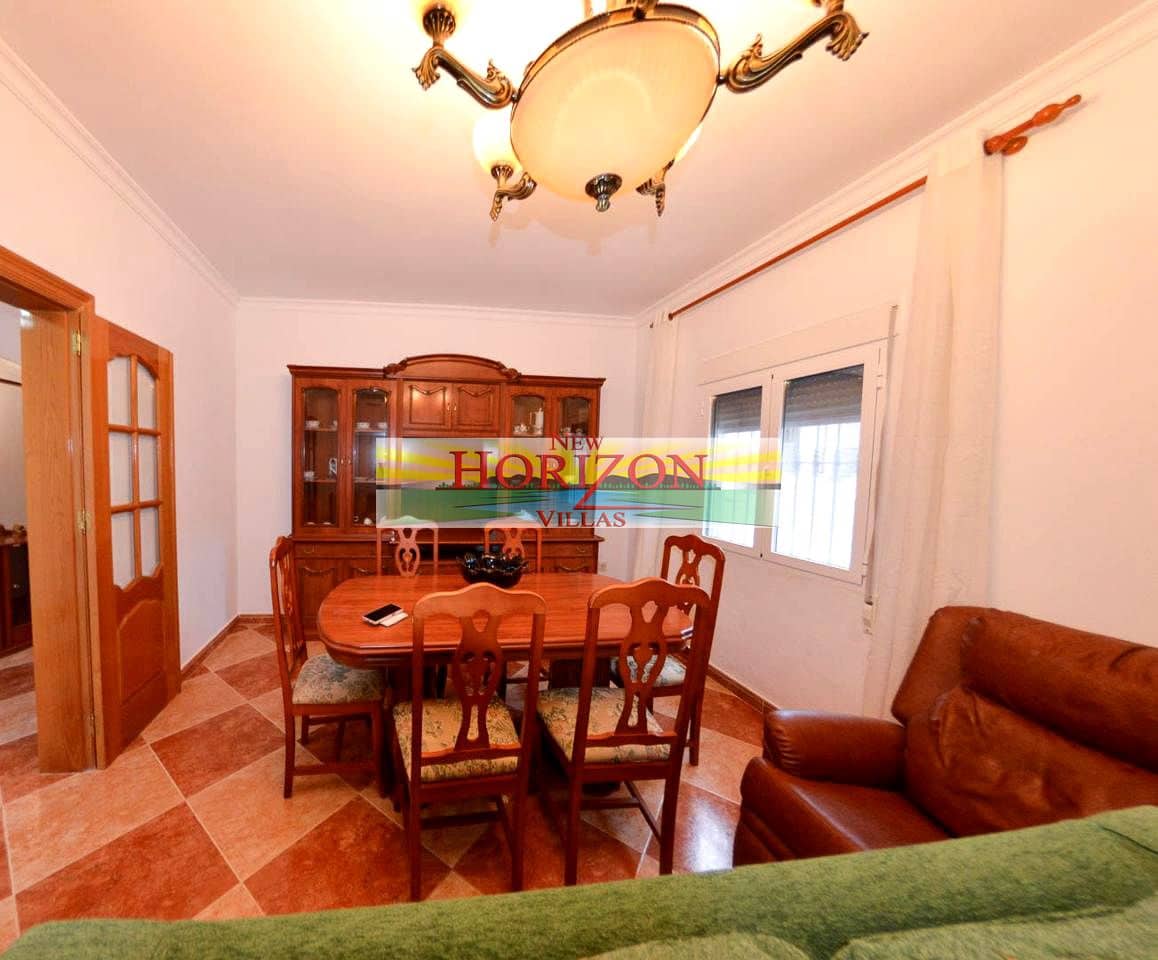 3 bedroom Villa for rent in Albox - € 800 (Ref: 9436391)