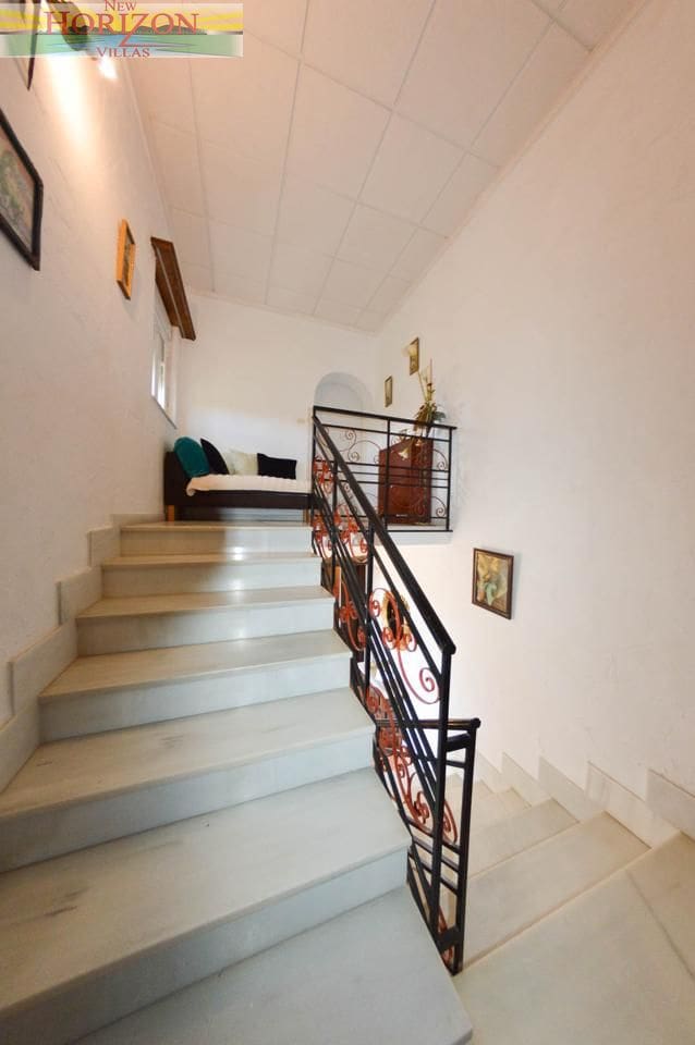 5 bedroom Villa for sale in Arboleas - € 350,000 (Ref: 9475681)