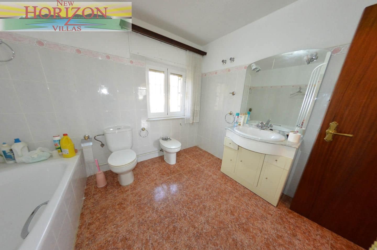5 bedroom Villa for sale in Arboleas - € 350,000 (Ref: 9475681)