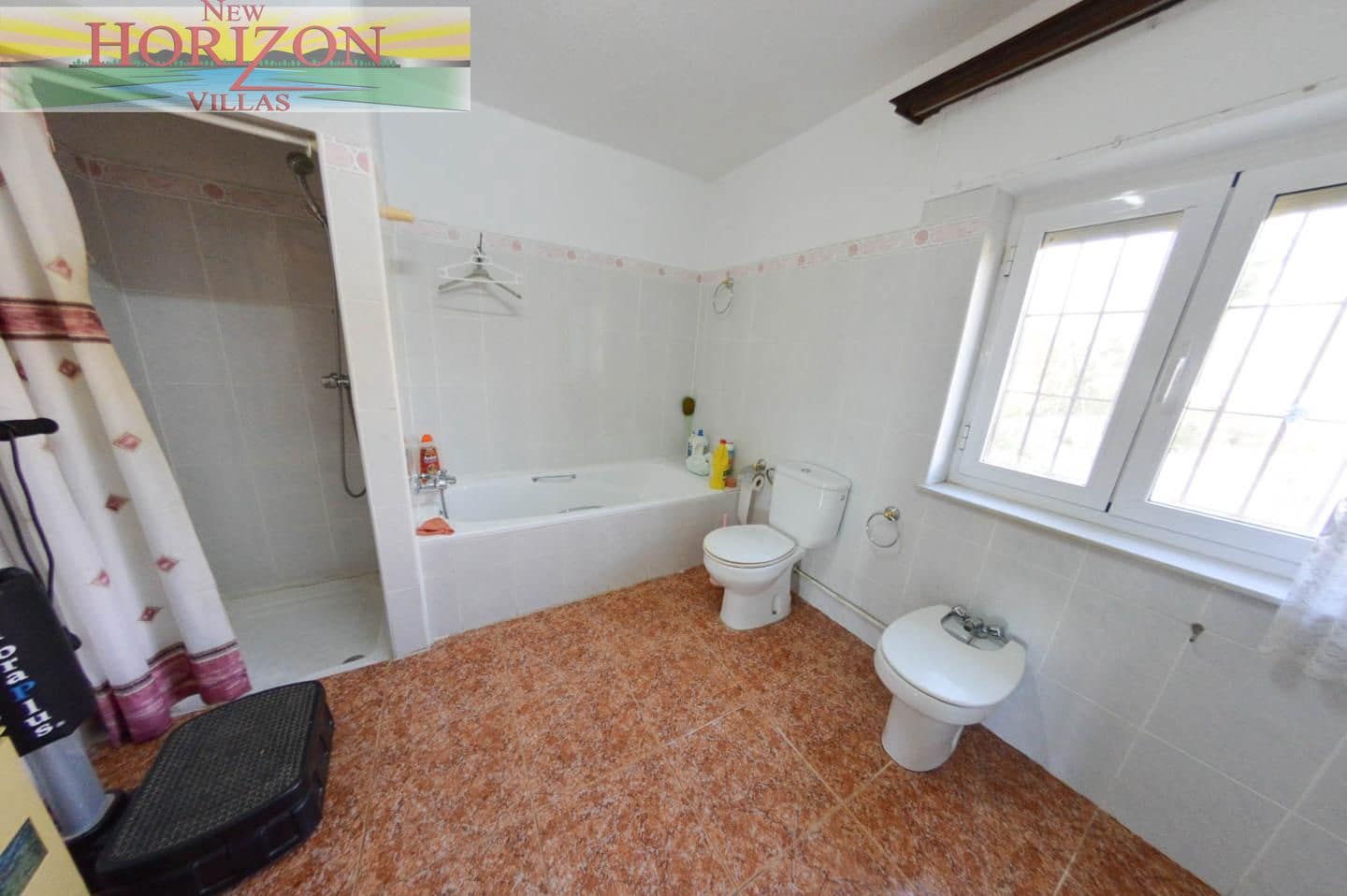 5 bedroom Villa for sale in Arboleas - € 350,000 (Ref: 9475681)