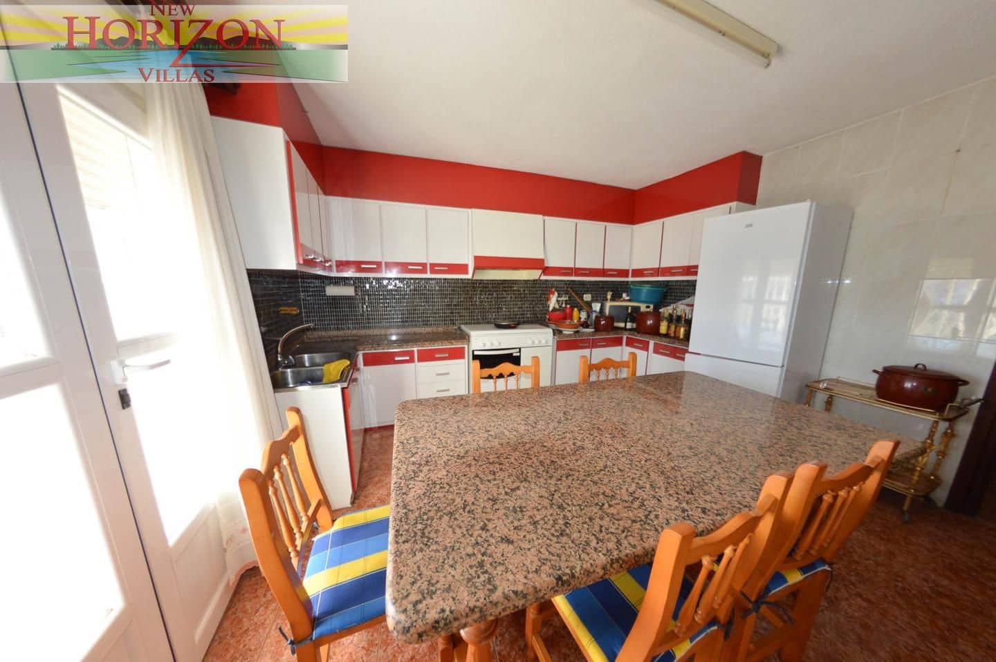 5 bedroom Villa for sale in Arboleas - € 350,000 (Ref: 9475681)