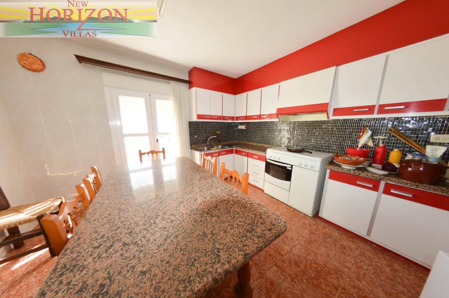5 bedroom Villa for sale in Arboleas - € 350,000 (Ref: 9475681)