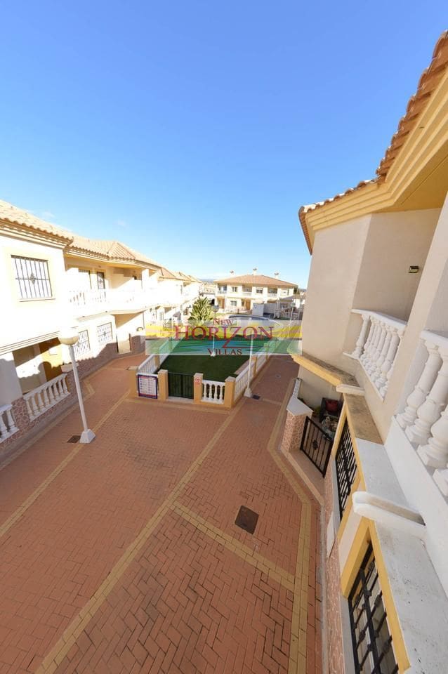 2 soveværelse Lejlighed til salg i La Alfoquia med swimmingpool - € 104.000 (Ref: 9539492)