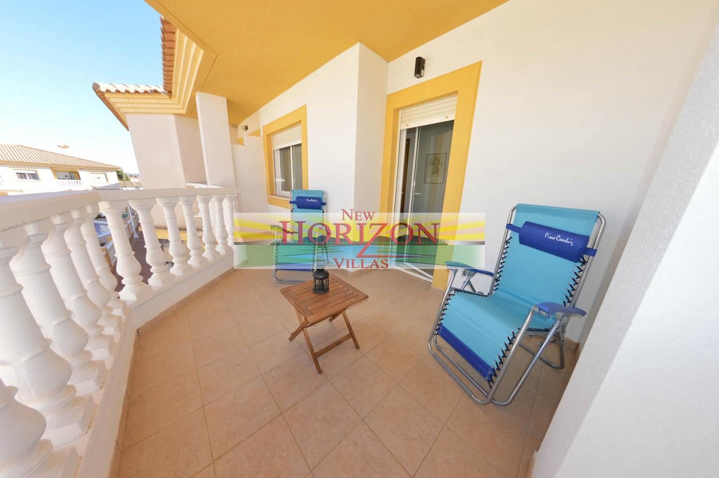 2 soveværelse Lejlighed til salg i La Alfoquia med swimmingpool - € 104.000 (Ref: 9539492)