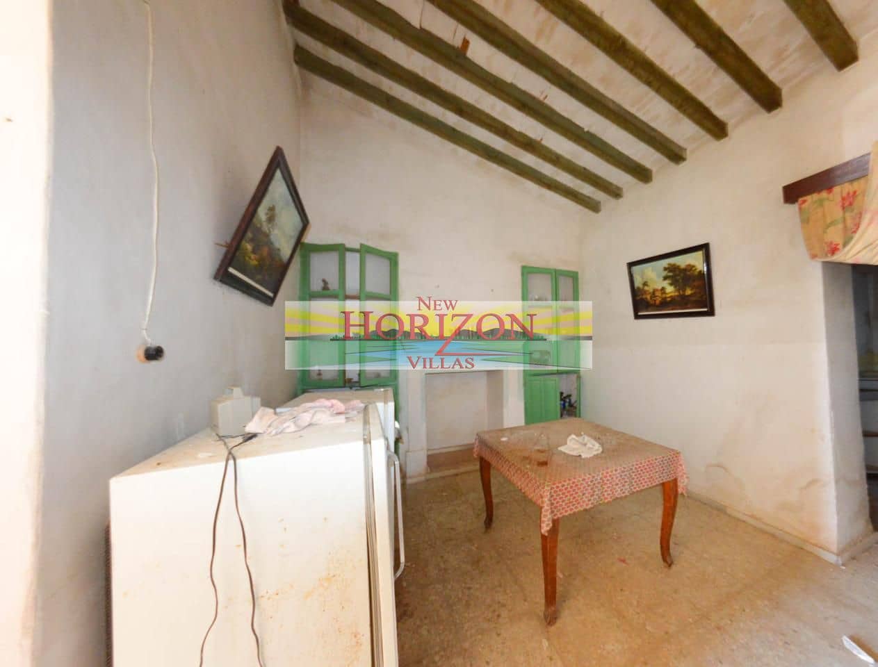 4 bedroom Villa for sale in La Concepcion - € 105,000 (Ref: 9542119)