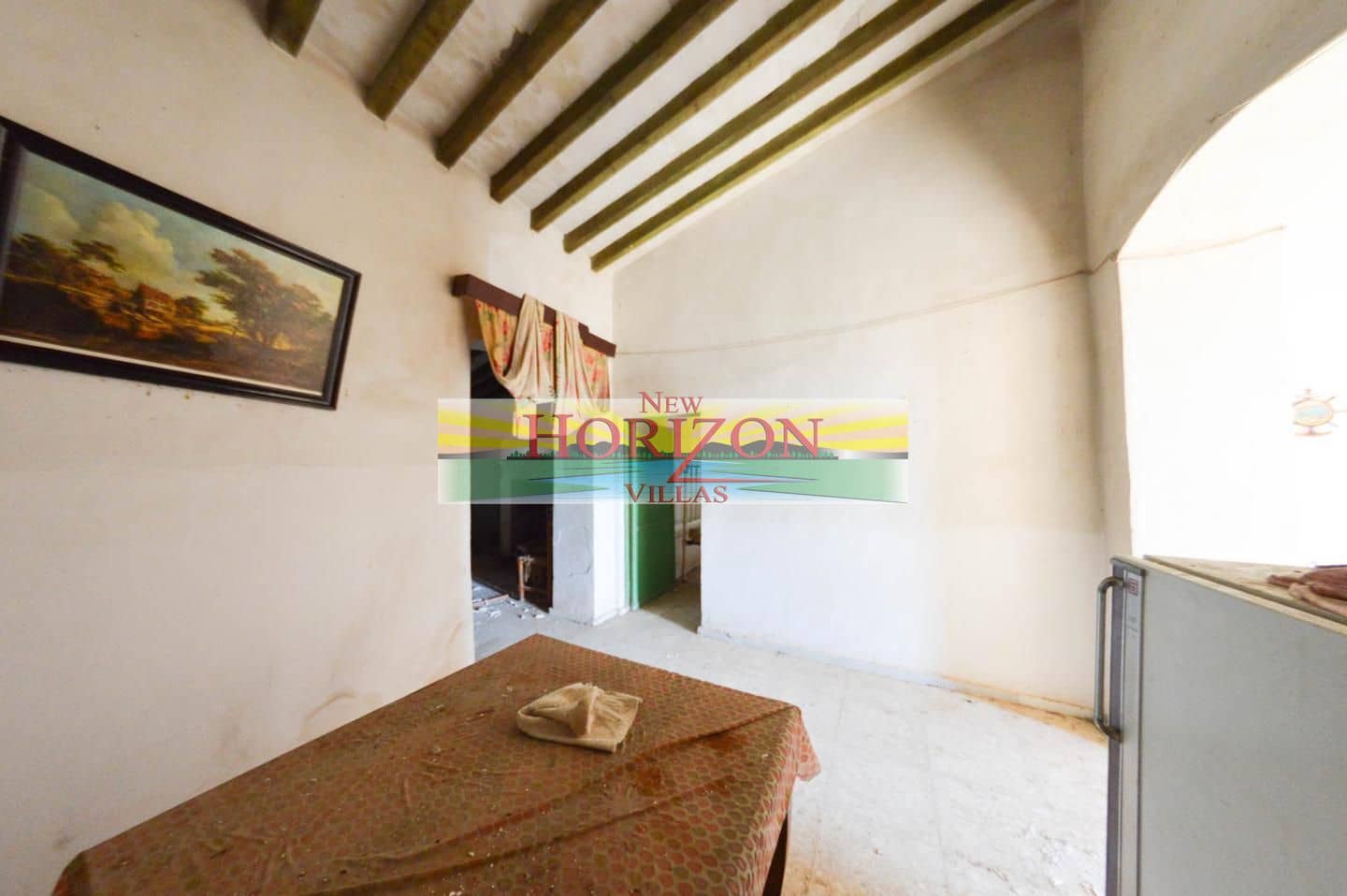 4 bedroom Villa for sale in La Concepcion - € 105,000 (Ref: 9542119)