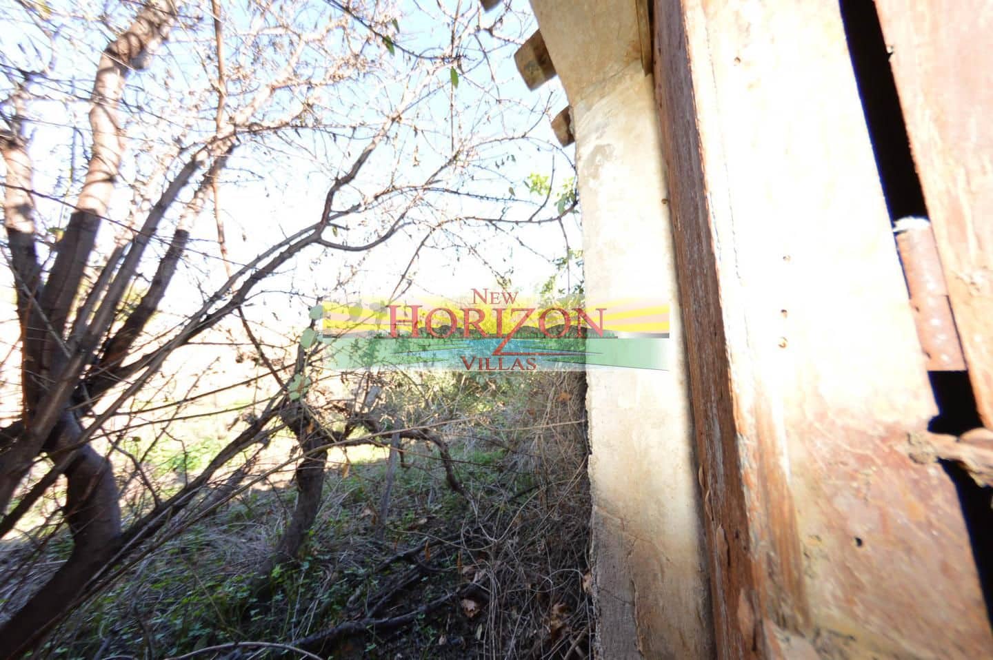 4 bedroom Villa for sale in La Concepcion - € 105,000 (Ref: 9542119)