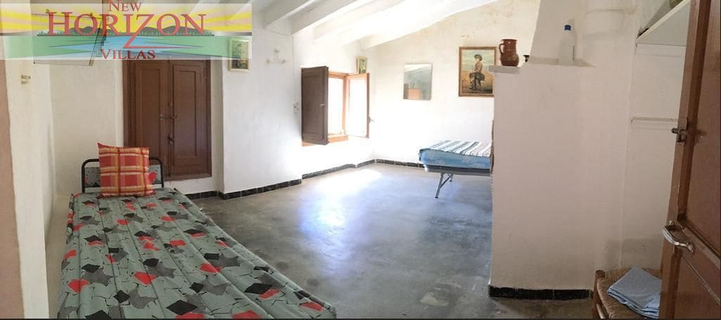 3 bedroom Flat for sale in Albanchez - € 50,000 (Ref: 9545908)