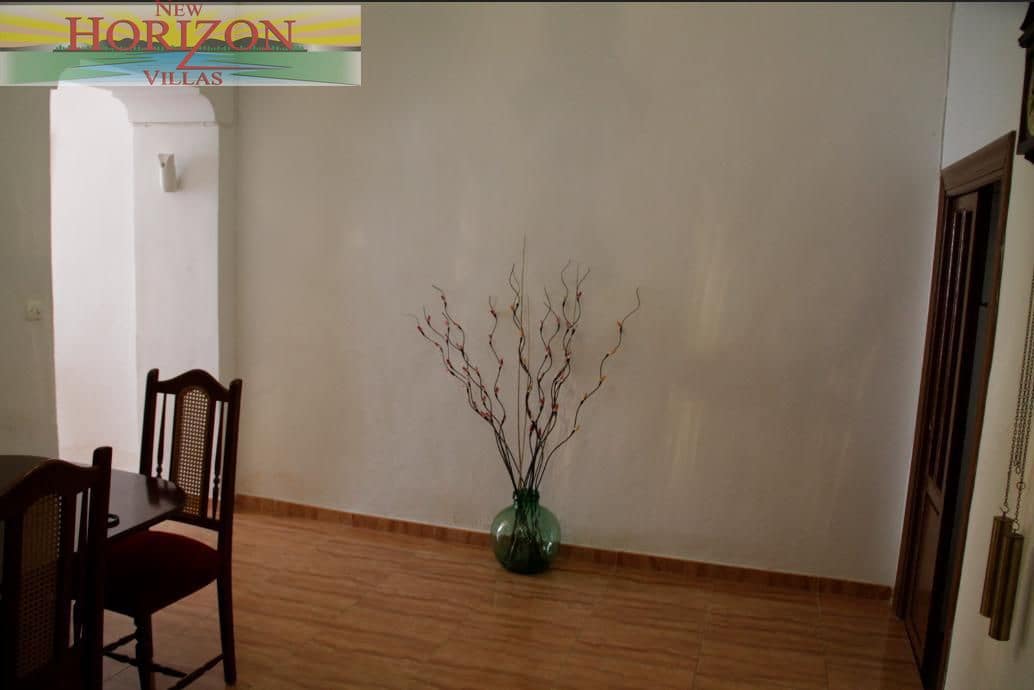 3 bedroom Flat for sale in Albanchez - € 50,000 (Ref: 9545908)