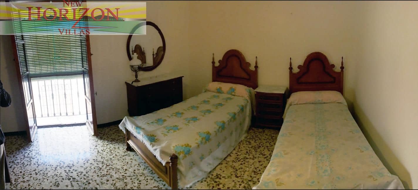 3 bedroom Flat for sale in Albanchez - € 50,000 (Ref: 9545908)