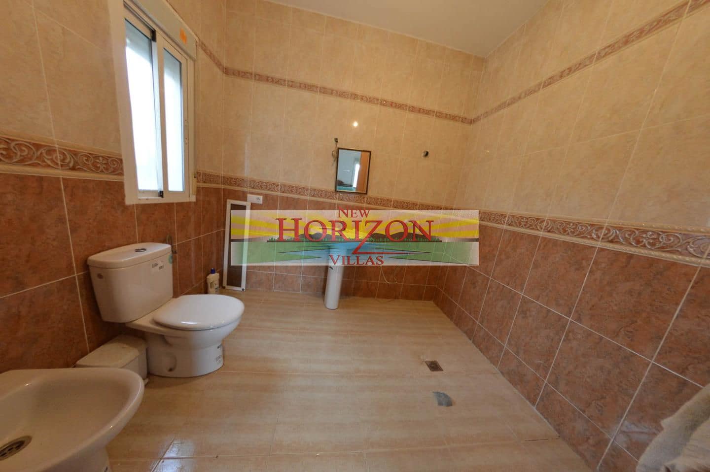 4 bedroom Finca/Country House for rent in Arboleas with garage - € 700 (Ref: 9563829)