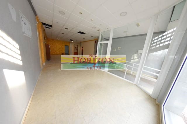 4 bedroom Finca/Country House for rent in Arboleas with garage - € 700 (Ref: 9563829)