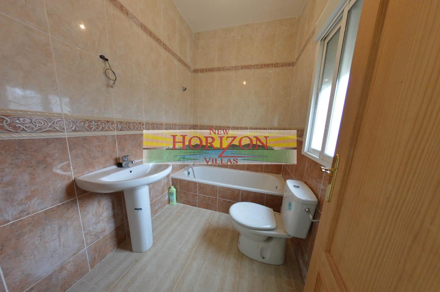 4 bedroom Finca/Country House for rent in Arboleas with garage - € 700 (Ref: 9563829)