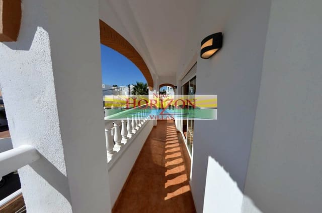 3 bedroom Flat for rent in Mojácar - € 900 (Ref: 9598047)