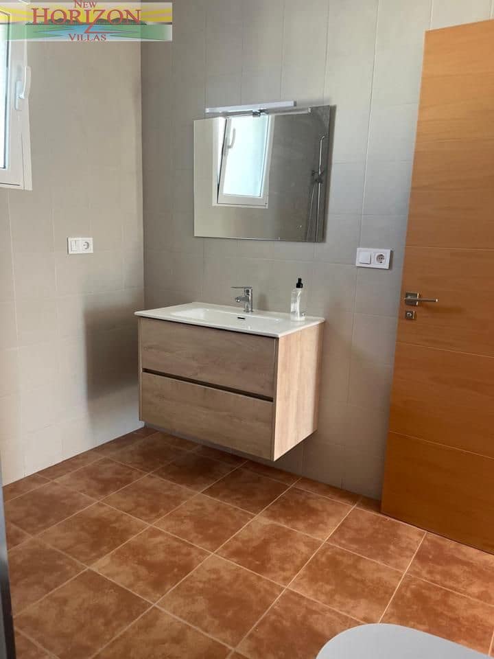 4 makuuhuone Huvila vuokrattavana paikassa Albox mukana uima-altaan 
autotalli - 1 200 € (Ref: 9598048)