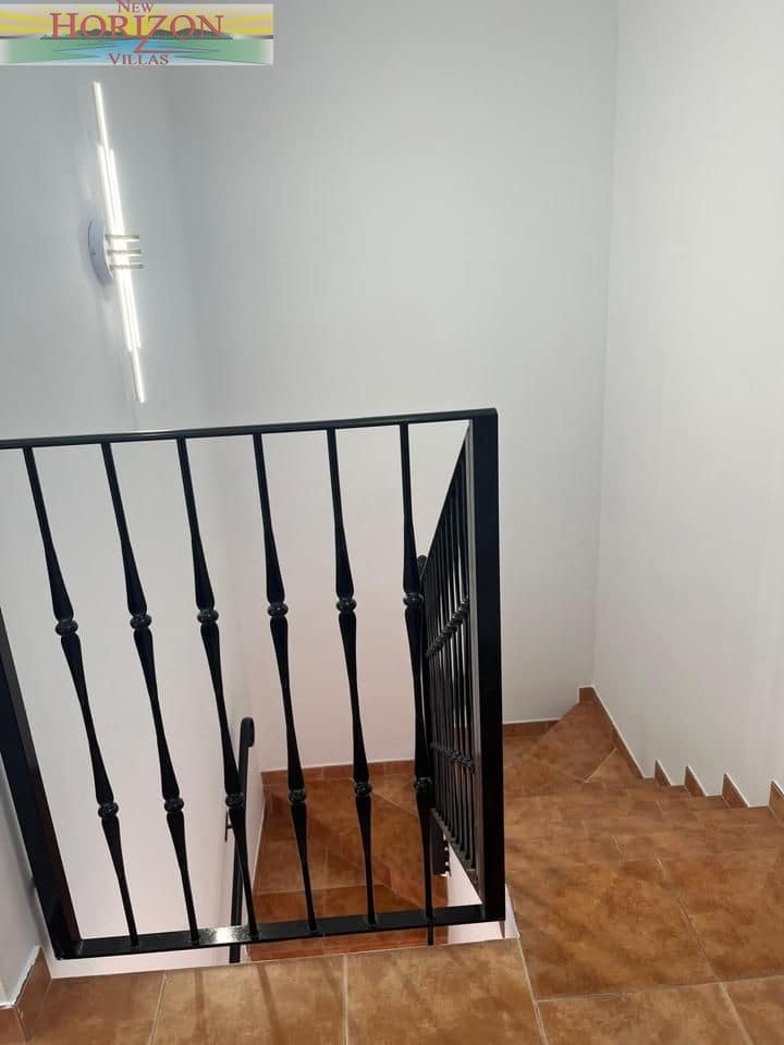 4 makuuhuone Huvila vuokrattavana paikassa Albox mukana uima-altaan 
autotalli - 1 200 € (Ref: 9598048)