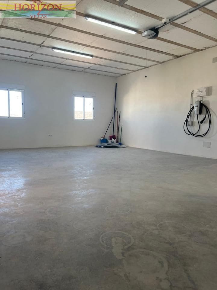 4 makuuhuone Huvila vuokrattavana paikassa Albox mukana uima-altaan 
autotalli - 1 200 € (Ref: 9598048)