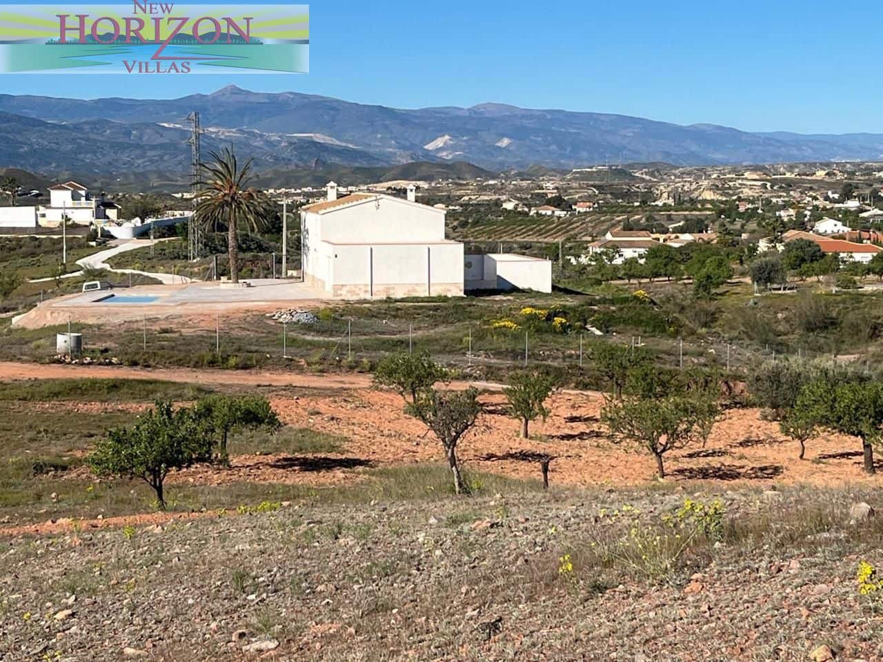 4 makuuhuone Huvila vuokrattavana paikassa Albox mukana uima-altaan 
autotalli - 1 200 € (Ref: 9598048)