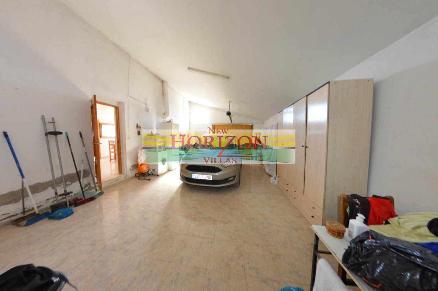 7 slaapkamer Flat te koop in Albox met garage - € 450.000 (Ref: 9628341)