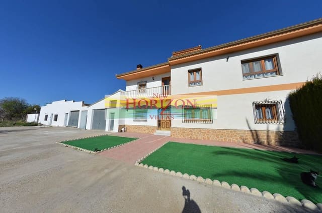 7 slaapkamer Flat te koop in Albox met garage - € 450.000 (Ref: 9628341)